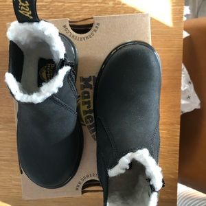 BRAND NEW DR. MARTENS KIDS LEONORE BOOT